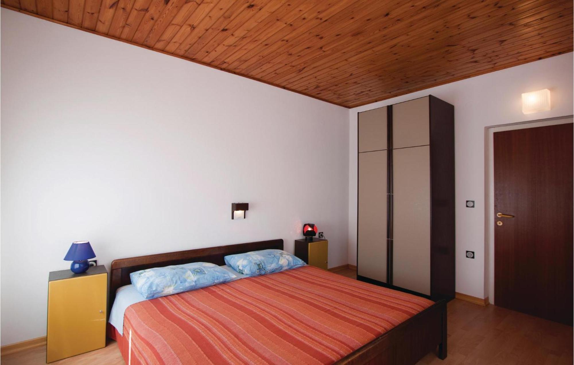 2 Bedroom Awesome Apartment In Barban 外观 照片